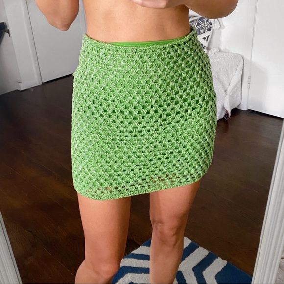 🍃 BERSHKA GREEN HIGH WAIST BACK TIE CROCHET MINI SKIRT! - Picture 5 of 13